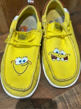 Hey dude SpongeBob SquarePants shoes size J5